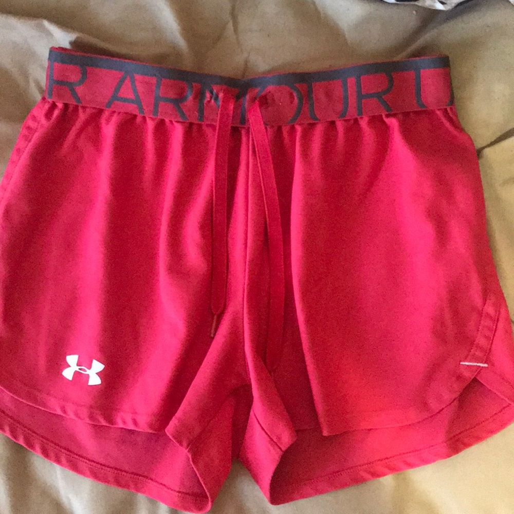 Pink Under Armour shorts size xs
